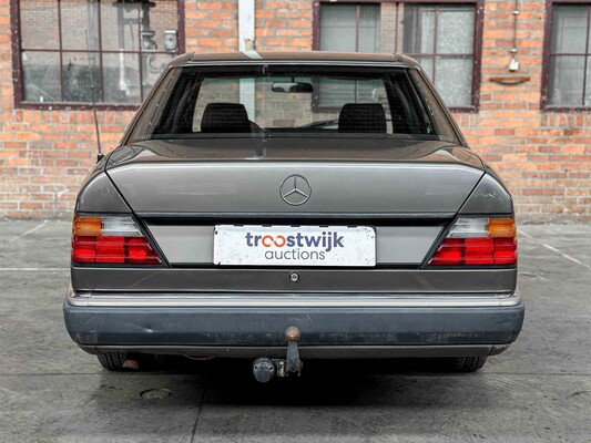 Mercedes-Benz 200E W124 2.0 122hp 1992