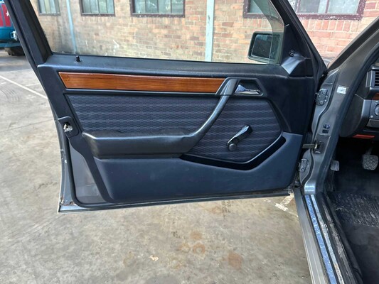 Mercedes-Benz 200E W124 2.0 122hp 1992