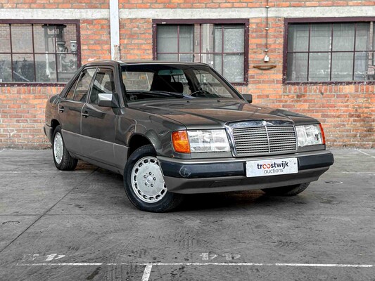 Mercedes-Benz 200E W124 2.0 122hp 1992