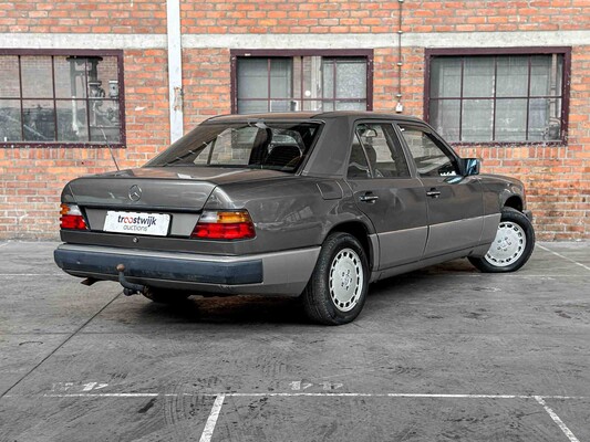 Mercedes-Benz 200E W124 2.0 122hp 1992
