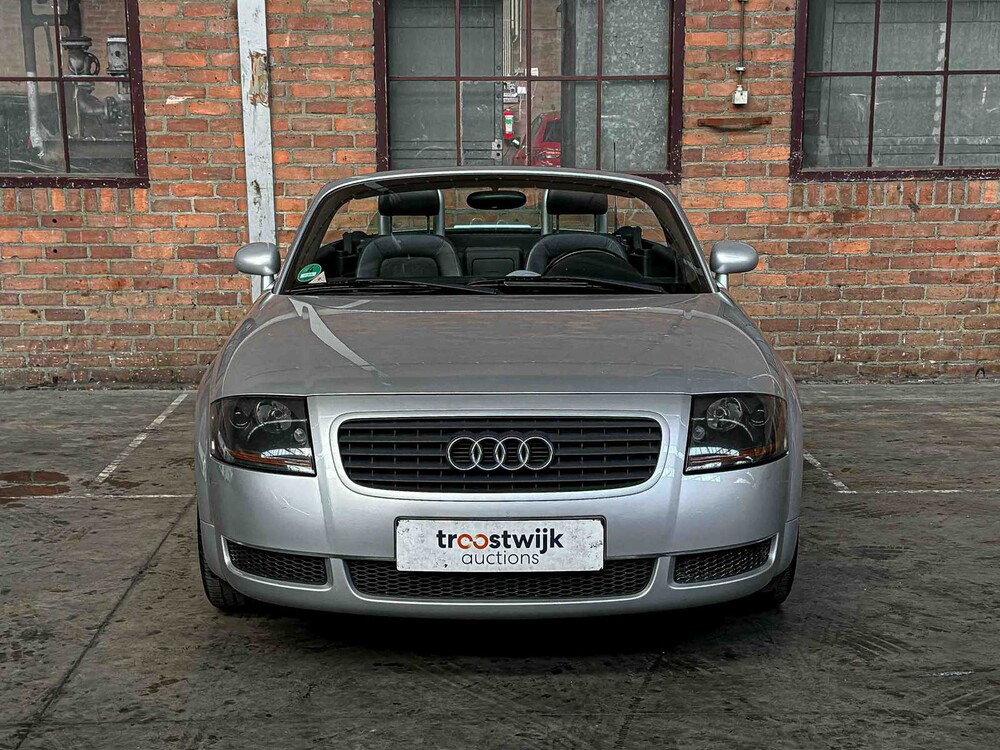 Audi TT Roadster 1.8 5V Turbo 179PS 2000 Cabrio, 21-XB-BL Youngtimer