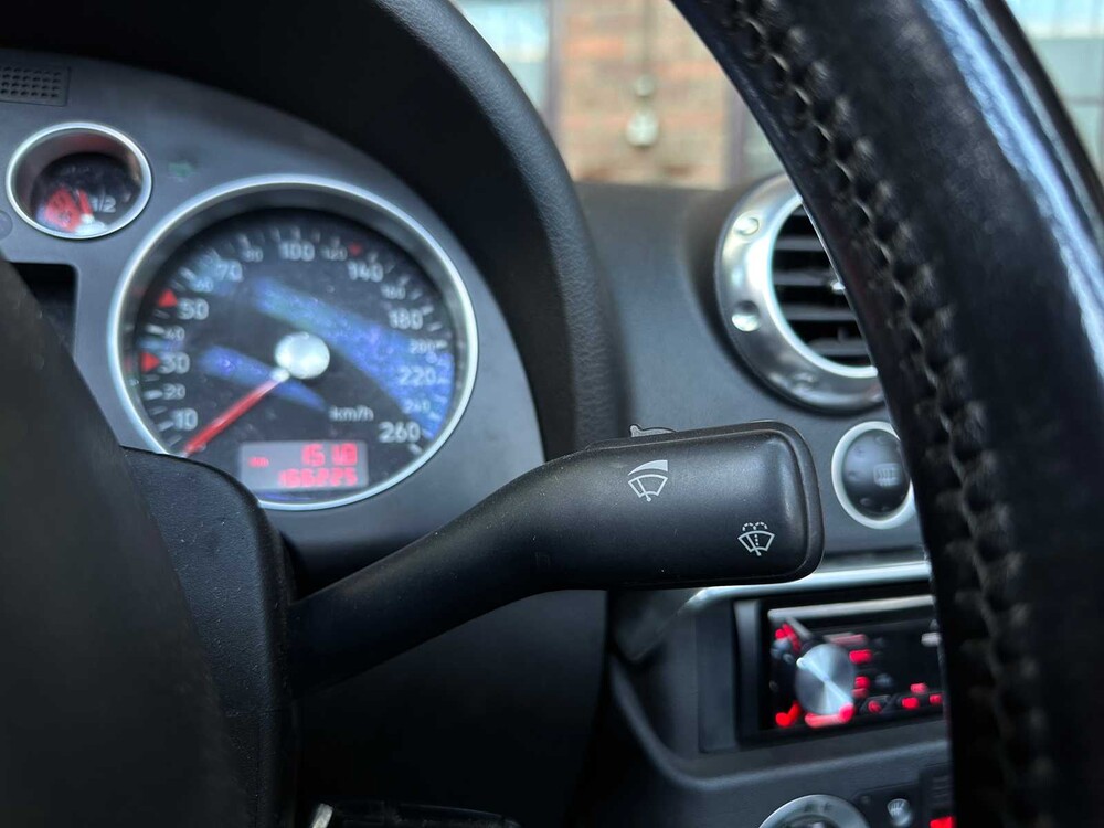 Audi TT Roadster 1.8 5V Turbo 179PS 2000 Cabrio, 21-XB-BL Youngtimer