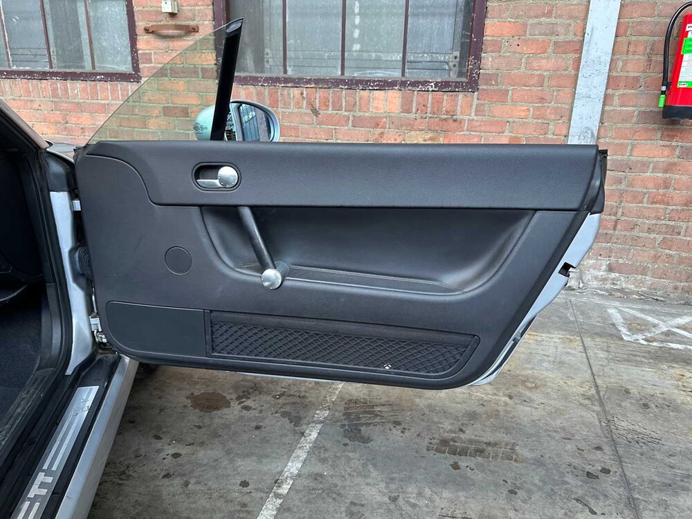 Audi TT Roadster 1.8 5V Turbo 179PS 2000 Cabrio, 21-XB-BL Youngtimer