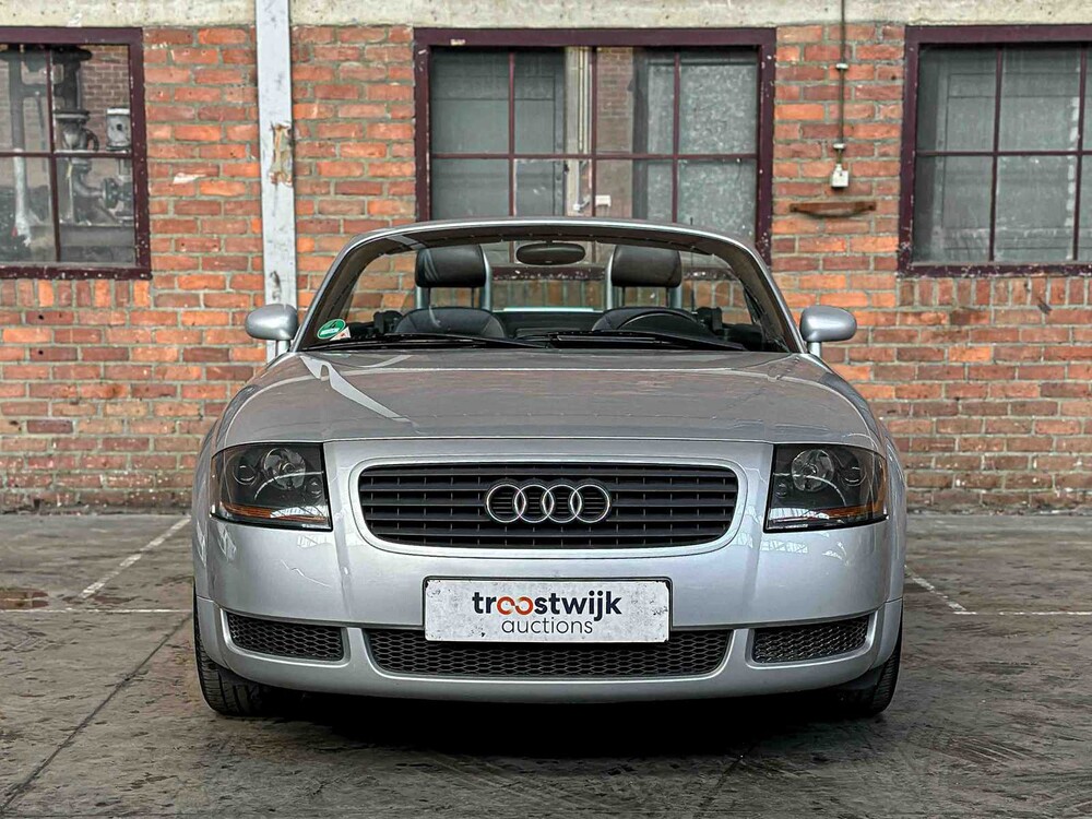 Audi TT Roadster 1.8 5V Turbo 179PS 2000 Cabrio, 21-XB-BL Youngtimer