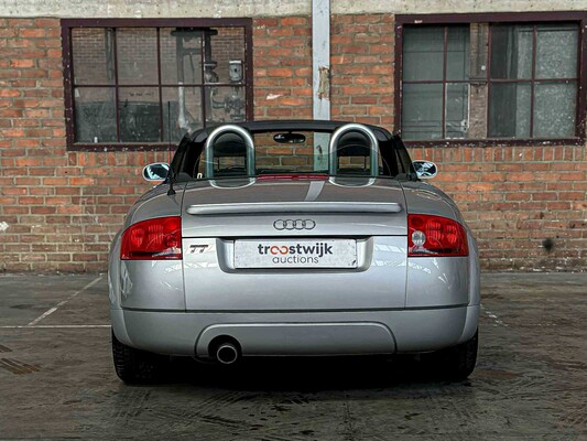 Audi TT Roadster 1.8 5V Turbo 179hp 2000 Convertible, 21-XB-BL Youngtimer
