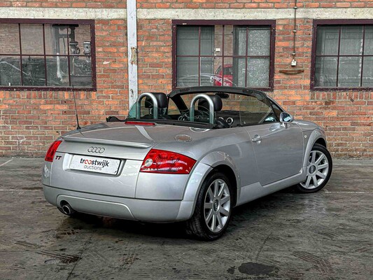 Audi TT Roadster 1.8 5V Turbo 179hp 2000 Convertible, 21-XB-BL Youngtimer