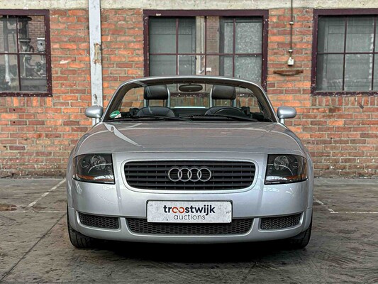 Audi TT Roadster 1.8 5V Turbo 179hp 2000 Convertible, 21-XB-BL Youngtimer