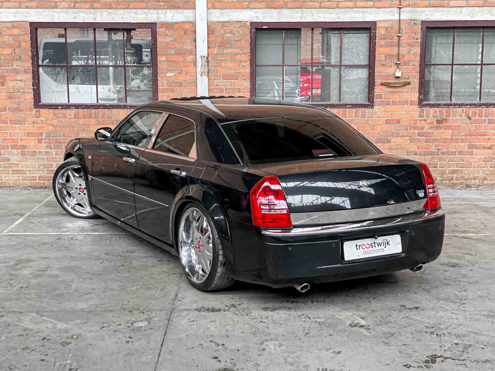 Chrysler 300C HEMI 5.7 V8 340PS 2005 Youngtimer