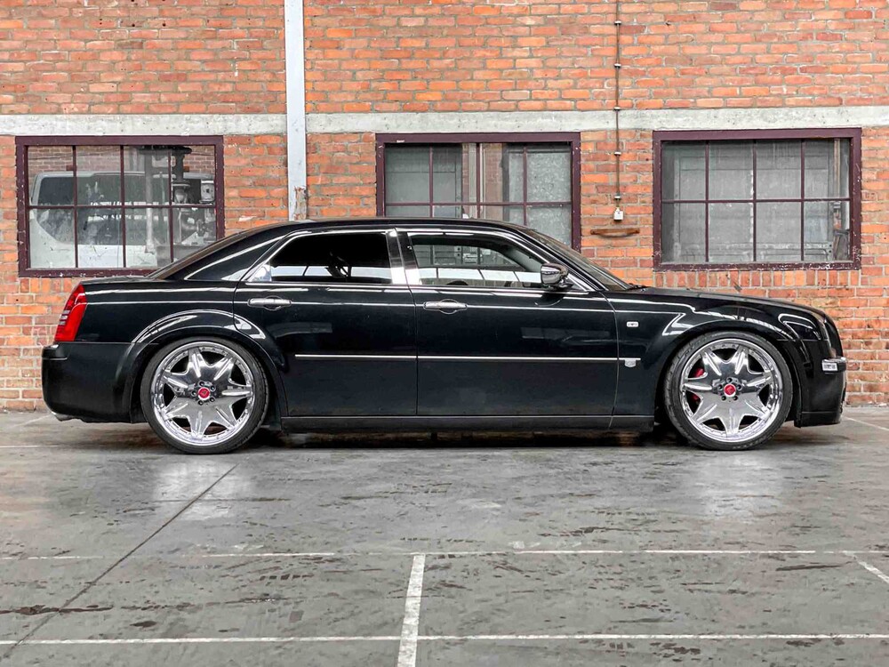 Chrysler 300C HEMI 5.7 V8 340PS 2005 Youngtimer