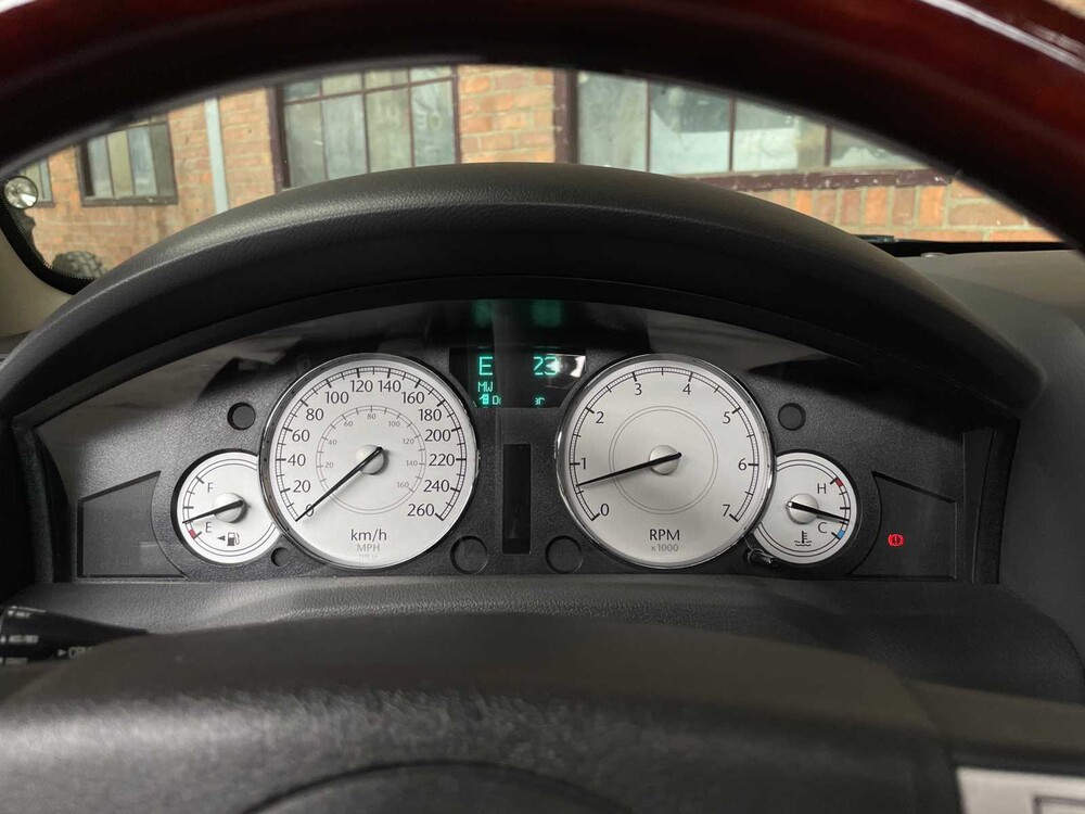 Chrysler 300C HEMI 5.7 V8 340PS 2005 Youngtimer