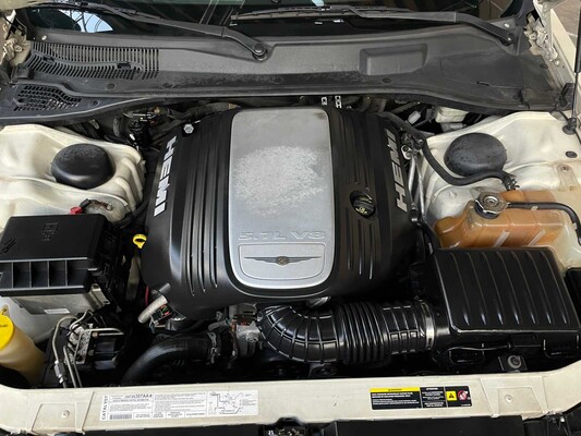 Chrysler 300C HEMI 5.7 V8 340hp 2006 Youngtimer