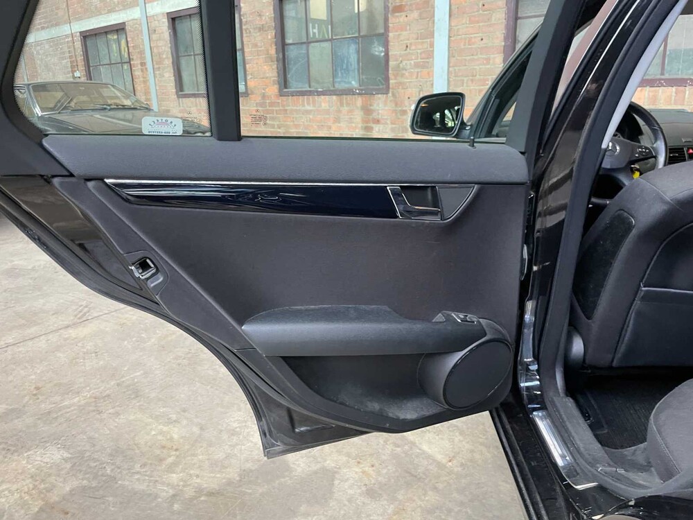 Mercedes-Benz C200 T-Modell CDI Business Class Elegance C-Klasse 2008, 51-JZS-2