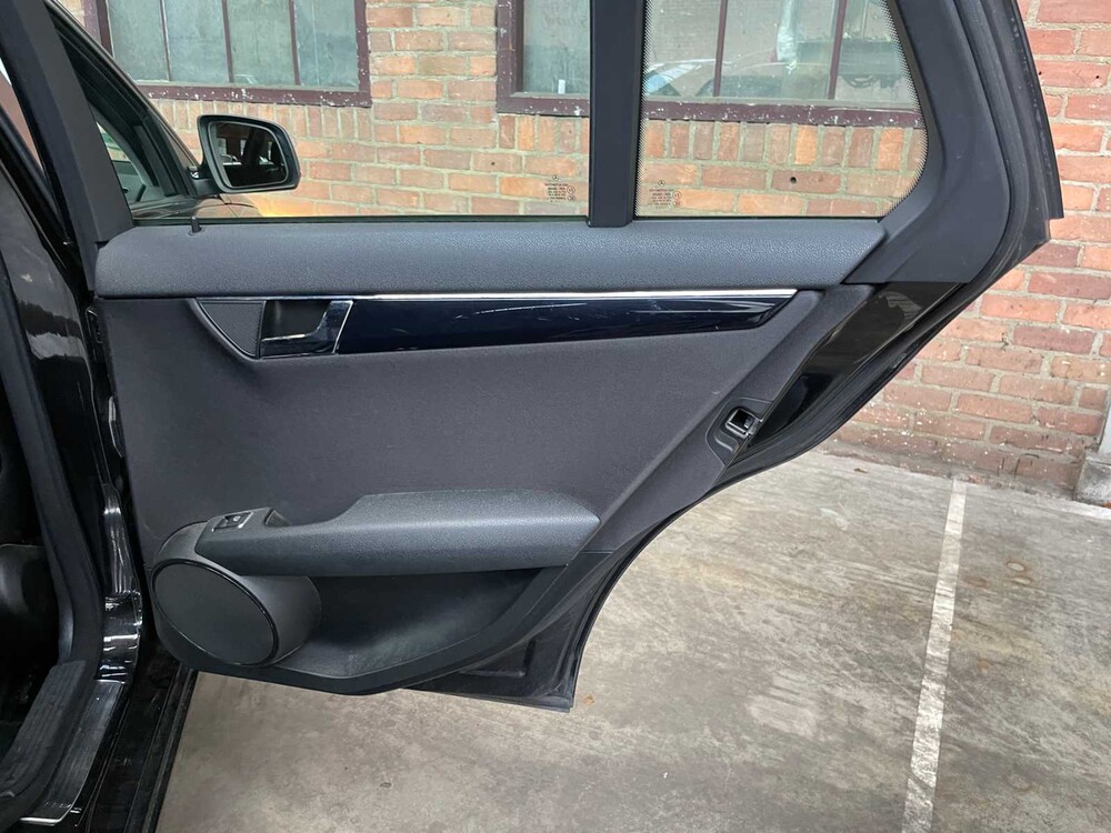 Mercedes-Benz C200 T-Modell CDI Business Class Elegance C-Klasse 2008, 51-JZS-2