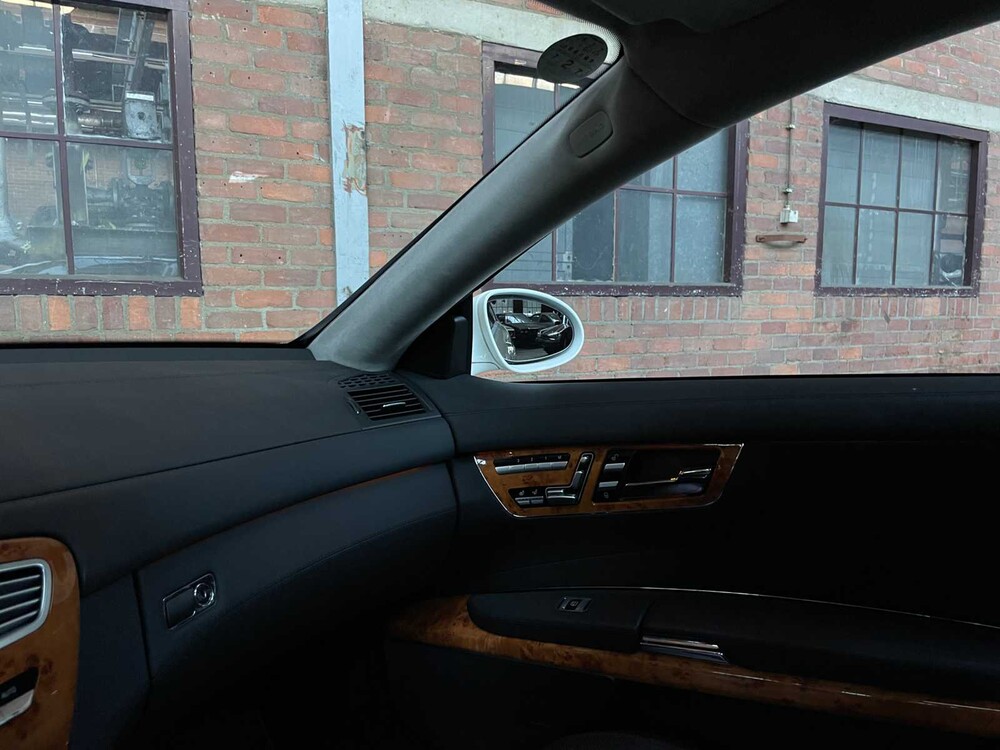 Mercedes-Benz CL600 5.5 V12 517PS 2007 -Youngtimer-