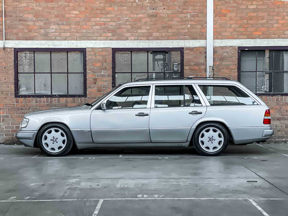 Mercedes-Benz E220 S124 E-Klasse 2.2 150PS 1994