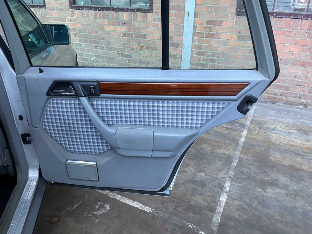 Mercedes-Benz E220 S124 E-Klasse 2.2 150PS 1994