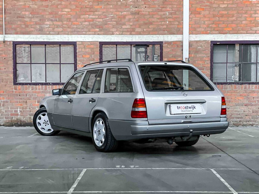 Mercedes-Benz E220 S124 E-Klasse 2.2 150PS 1994