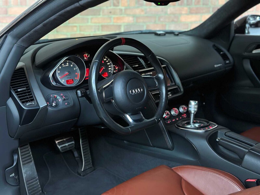 Audi R8 4.2 V8 FSI Quattro 420PS 2007 -Youngtimer-