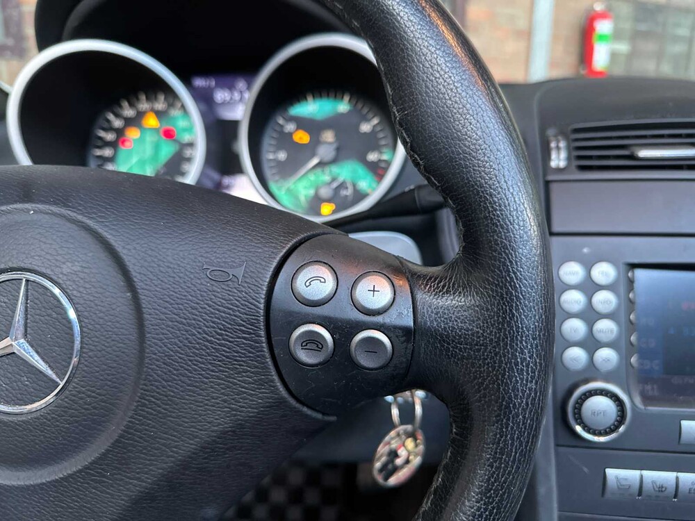 Mercedes-Benz SLK350 3.5 V6 Lufttuch 272PS 2006 SLK-Klasse Youngtimer