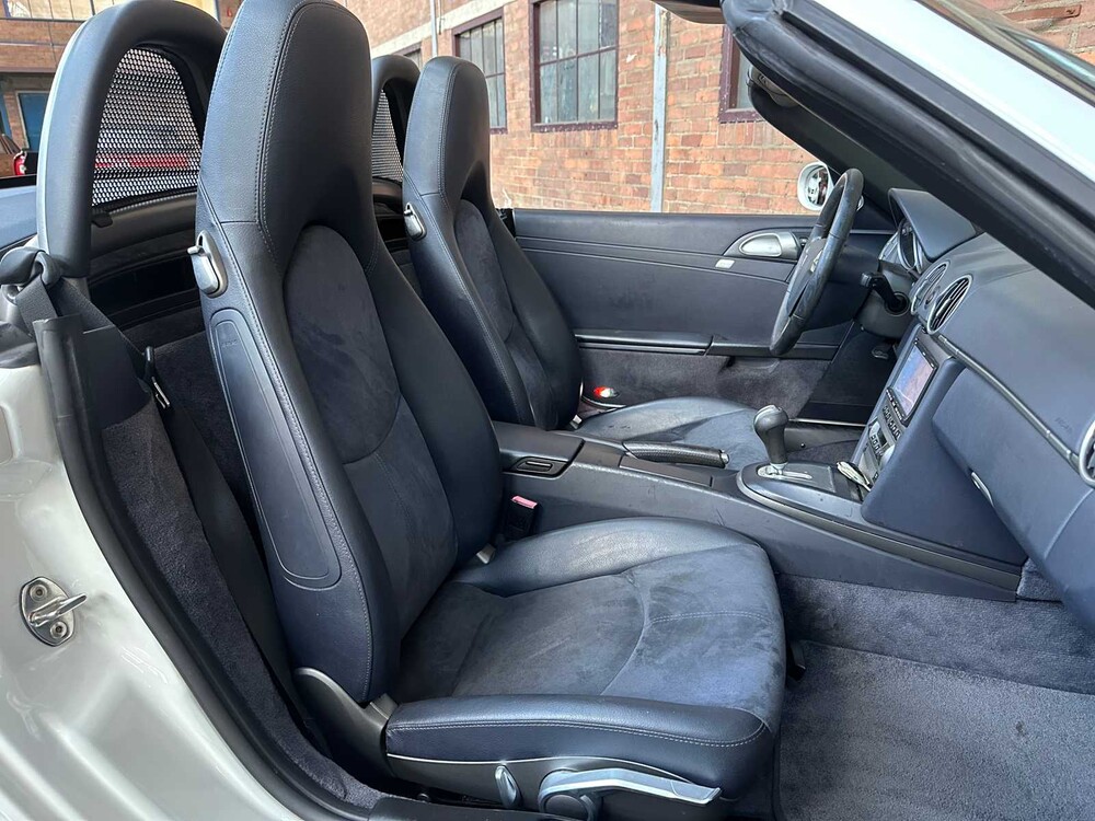 Porsche Boxster 987 2.7 245PS 2006 YOUNGTIMER