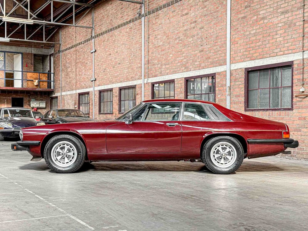 Jaguar XJS 5.3 V12 Coupé 295PS 1977 (Original-NL), PT-03-FN