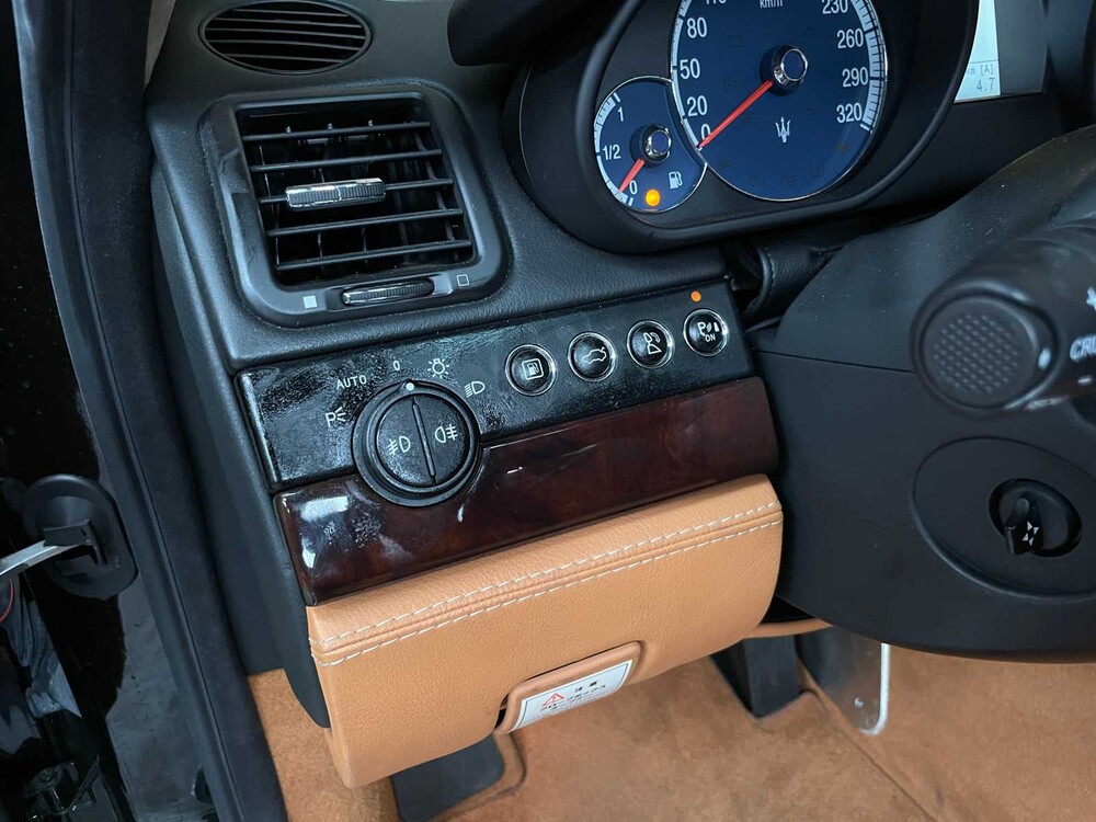 Maserati Quattroporte 4.2 V8 400HP ZF Automatik 2008 Youngtimer