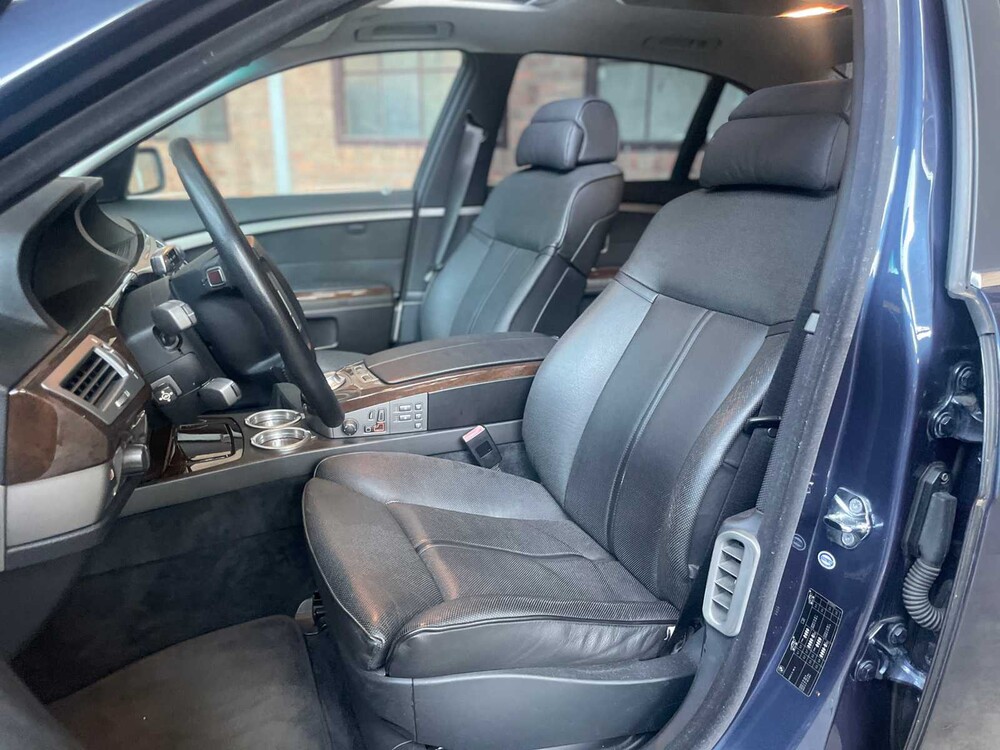 BMW 745Li Long Executive E65 4.4 V8 333PS 2005 -Youngtimer-