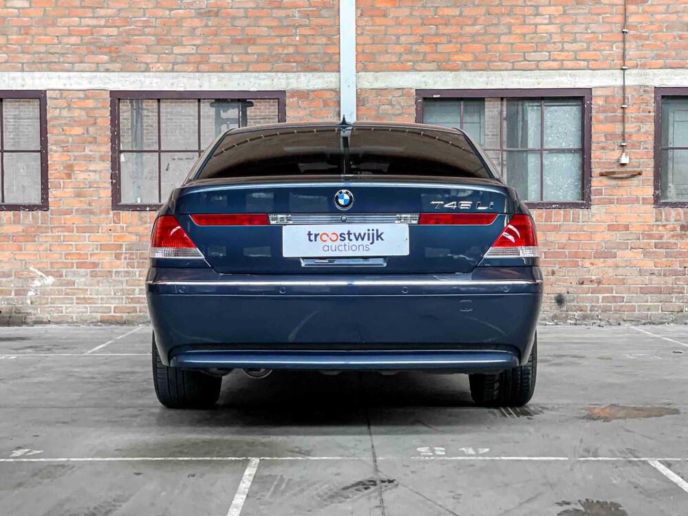 BMW 745Li Long Executive E65 4.4 V8 333PS 2005 -Youngtimer-