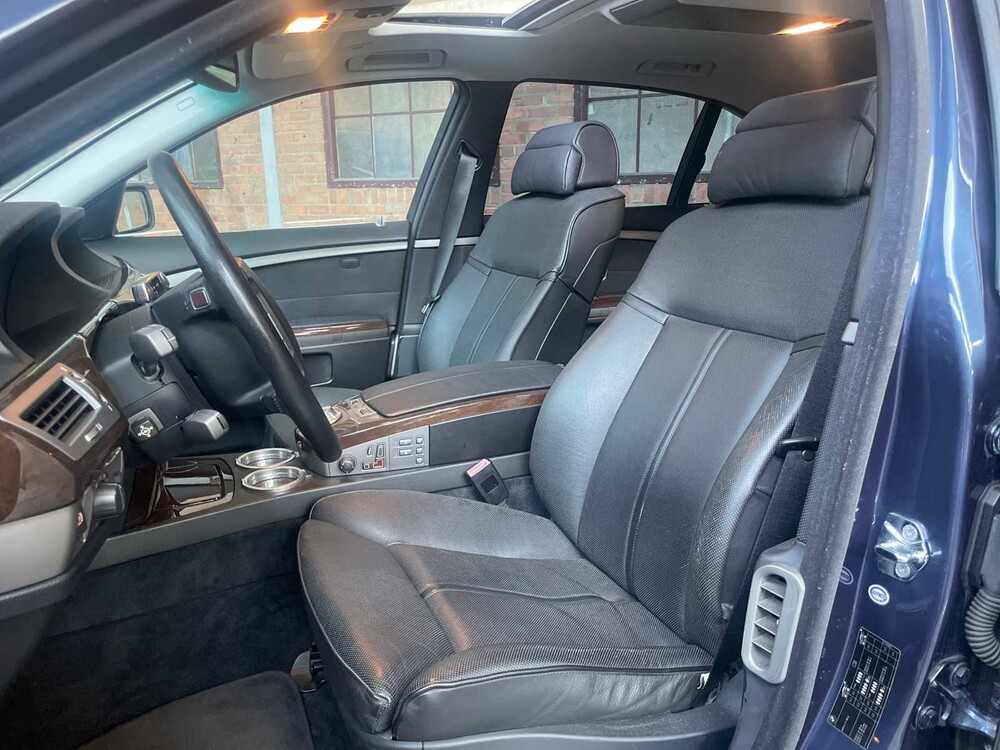 BMW 745Li Long Executive E65 4.4 V8 333PS 2005 -Youngtimer-