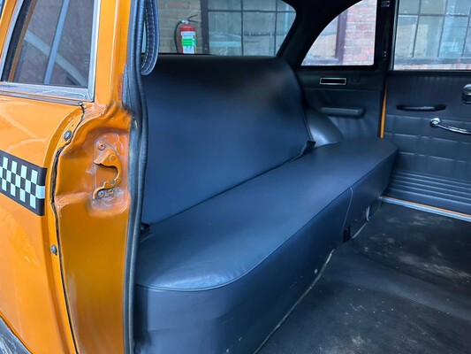 Checker Marathon Yellow Cab 3.8 TAXI 114hp 1982, J-267-HX