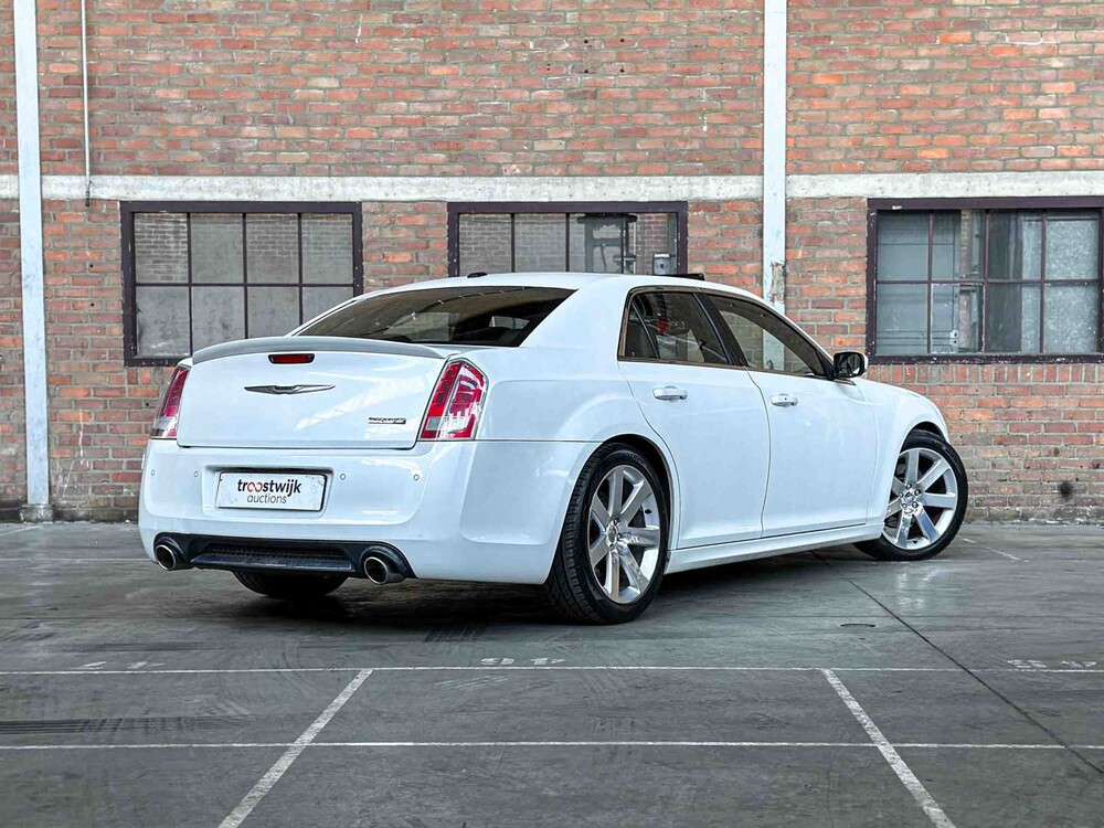 Chrysler 300C SRT8 Facelift 6.1 V8 477PS 2012