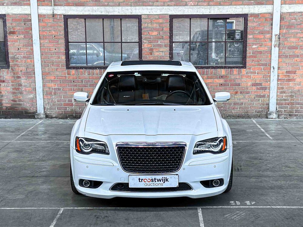Chrysler 300C SRT8 Facelift 6.1 V8 477PS 2012