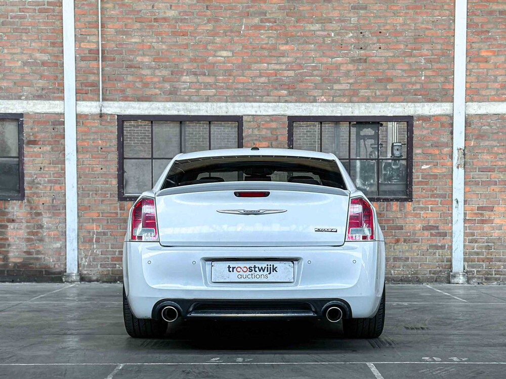 Chrysler 300C SRT8 Facelift 6.1 V8 477PS 2012