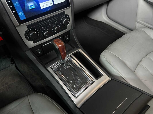 Chrysler 300C HEMI 5.7 V8 340hp 2006 Youngtimer