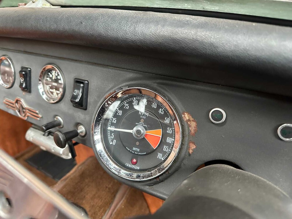 MG B Typ 1.8 Roadster MIDGET 95PS 1976 (Hardtop + Softtop), GT-HX-03