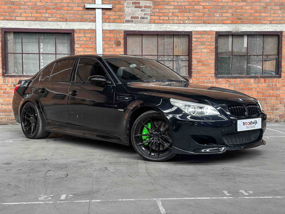 BMW M5 5.0 V10 E60 500PS 2008 5er Yountimer