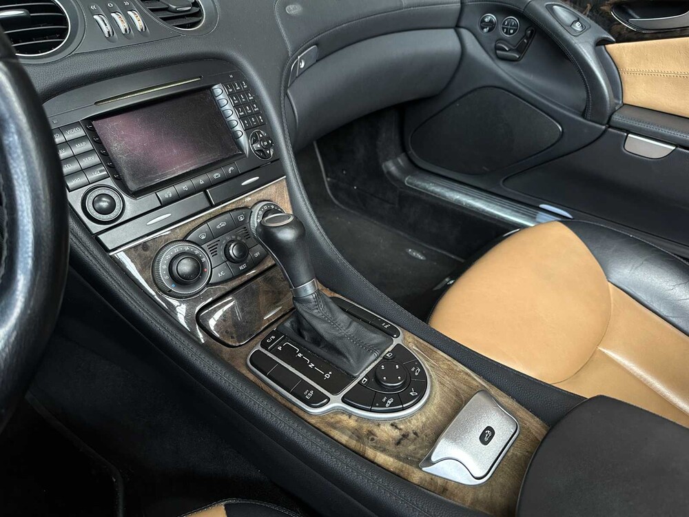 Mercedes-Benz SL350 3.5 V6 272PS 2006 (Designo) SL-Klasse, 6-TZB-37 Youngtimer