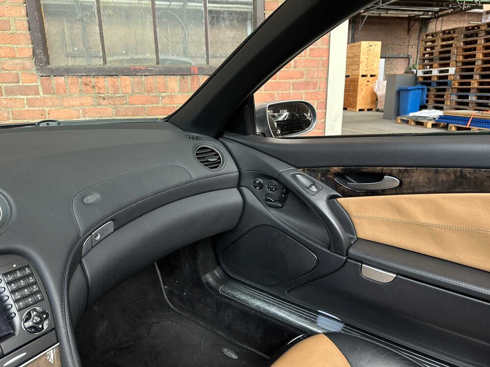 Mercedes-Benz SL350 3.5 V6 272PS 2006 (Designo) SL-Klasse, 6-TZB-37 Youngtimer