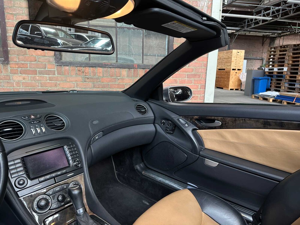 Mercedes-Benz SL350 3.5 V6 272PS 2006 (Designo) SL-Klasse, 6-TZB-37 Youngtimer