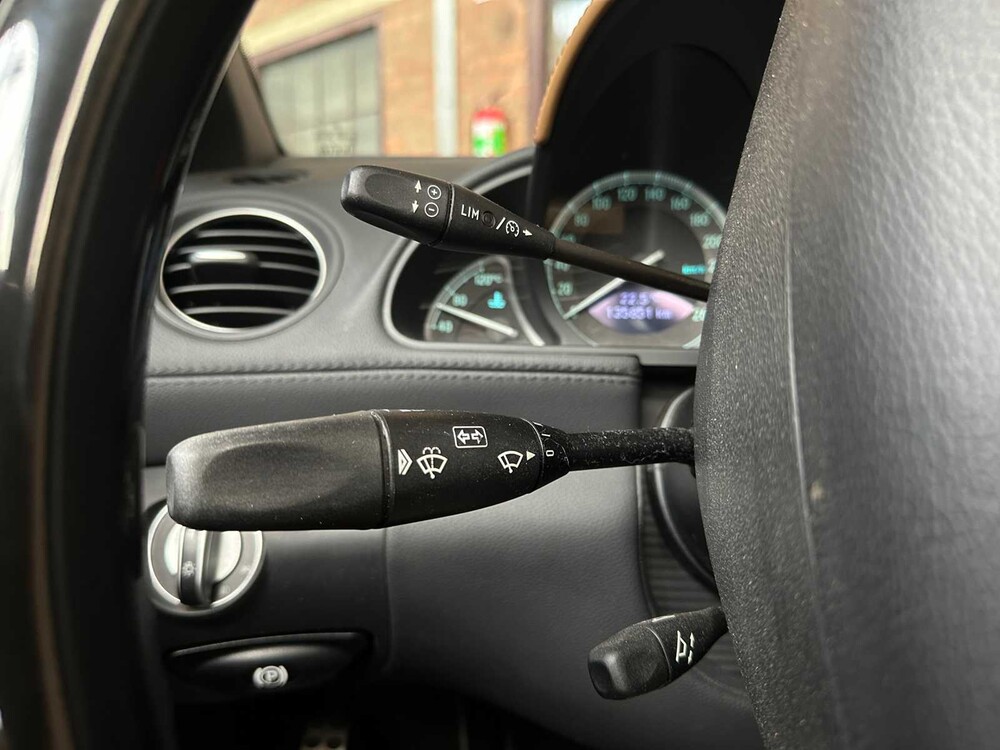 Mercedes-Benz SL350 3.5 V6 272PS 2006 (Designo) SL-Klasse, 6-TZB-37 Youngtimer