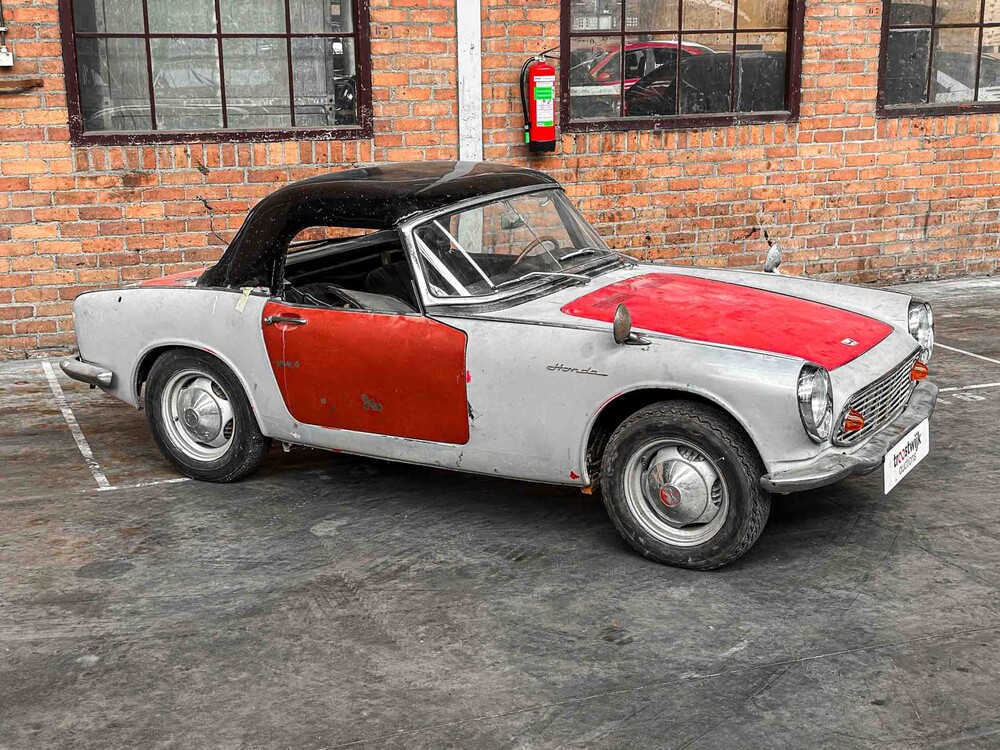 Honda S600 57hp 1964 Hardtop (Restaurierungsprojekt)