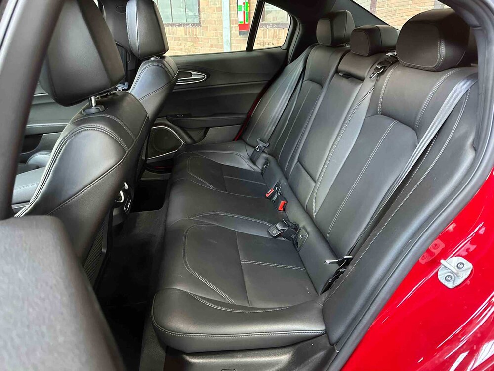 Alfa Romeo Giulia 2.0 280PS 2023