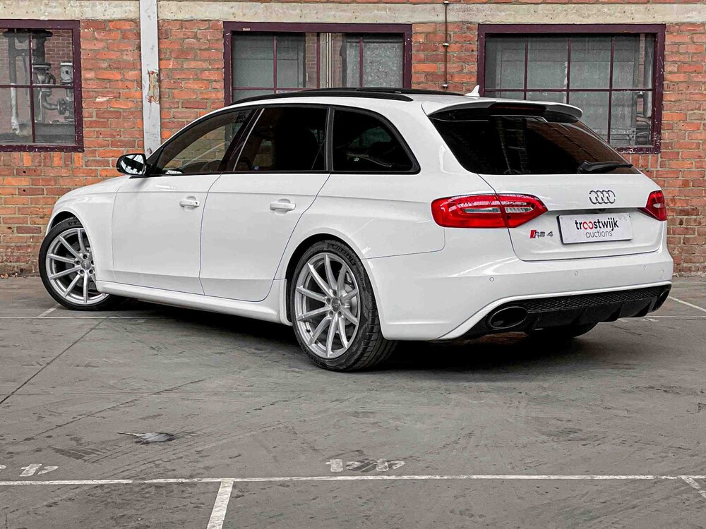 Audi RS4 Avant 4.2 FSI V8 Quattro 450hp 2012, H-121-HG
