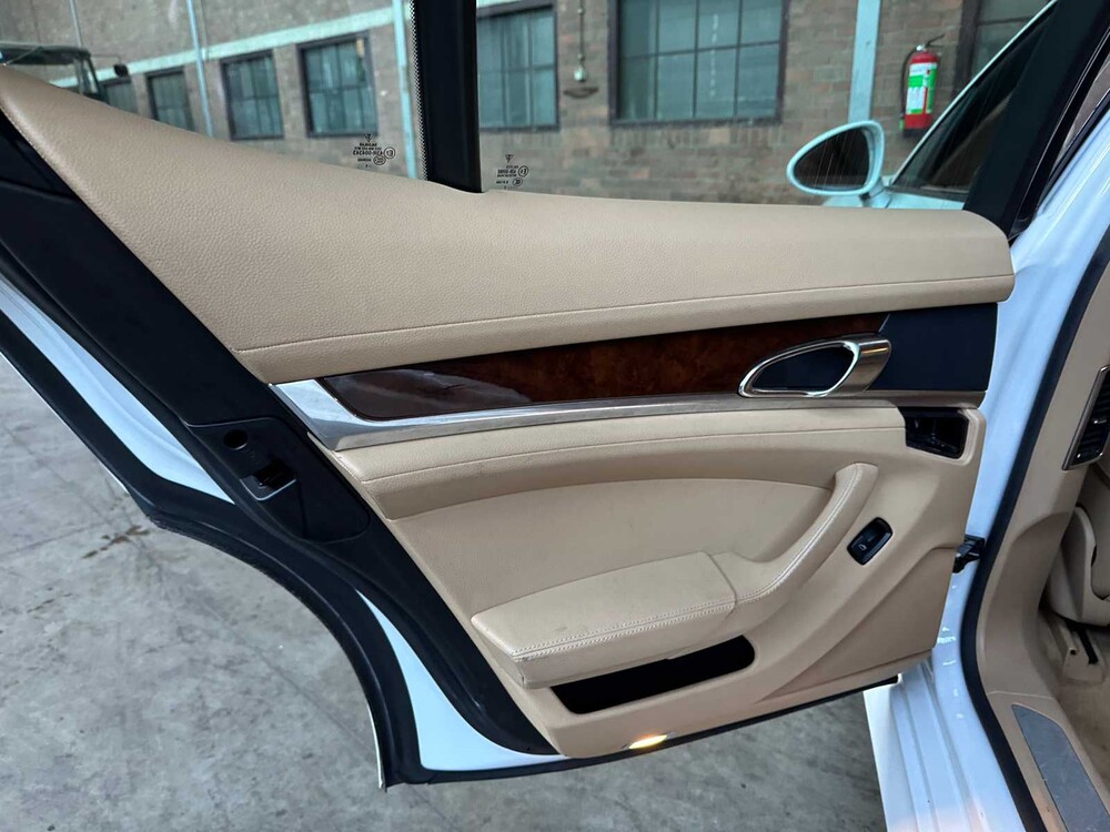 Porsche Panamera 3.6 V6 304PS 2011