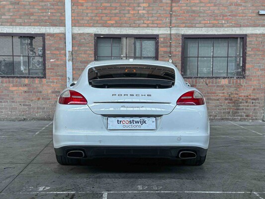 Porsche Panamera 3.6 V6 304hp 2011