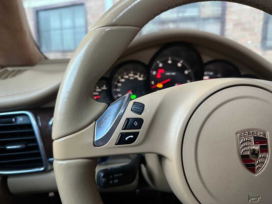 Porsche Panamera 3.6 V6 304hp 2011