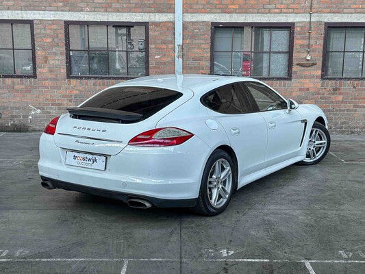 Porsche Panamera 3.6 V6 304hp 2011