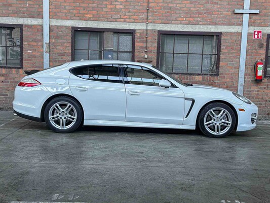 Porsche Panamera 3.6 V6 304hp 2011