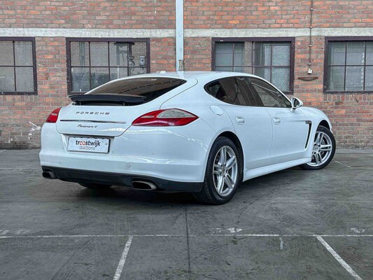 Porsche Panamera 3.6 V6 304hp 2011