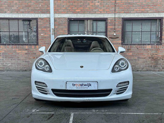 Porsche Panamera 3.6 V6 304hp 2011